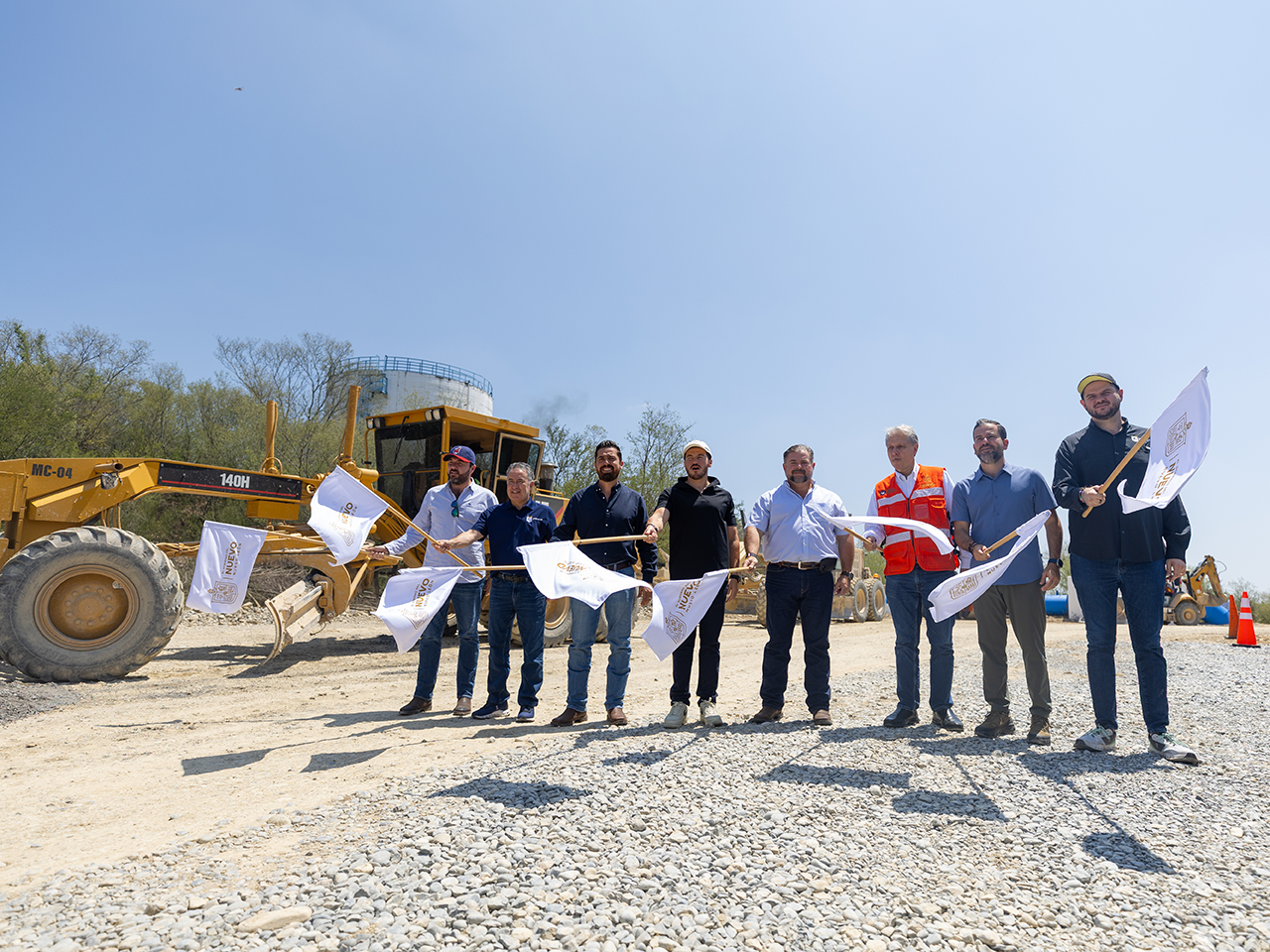 Da Gobernador arranque de construcción de carretera a la Presa León